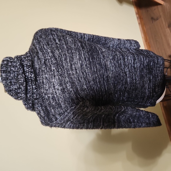 Gloria Vanderbilt TURTTLENECK sweater - Picture 4 of 4